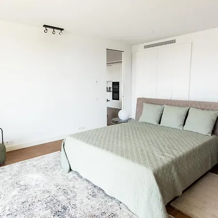 Elegant 1 Bedroom In Diagonal Mar Apartament